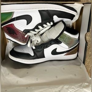 Air Jordan 1 - Mens - 10.5 -